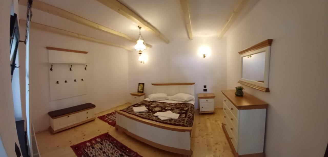 Casuta Din Valea Regilor Villa Gradistea de Munte Exteriör bild